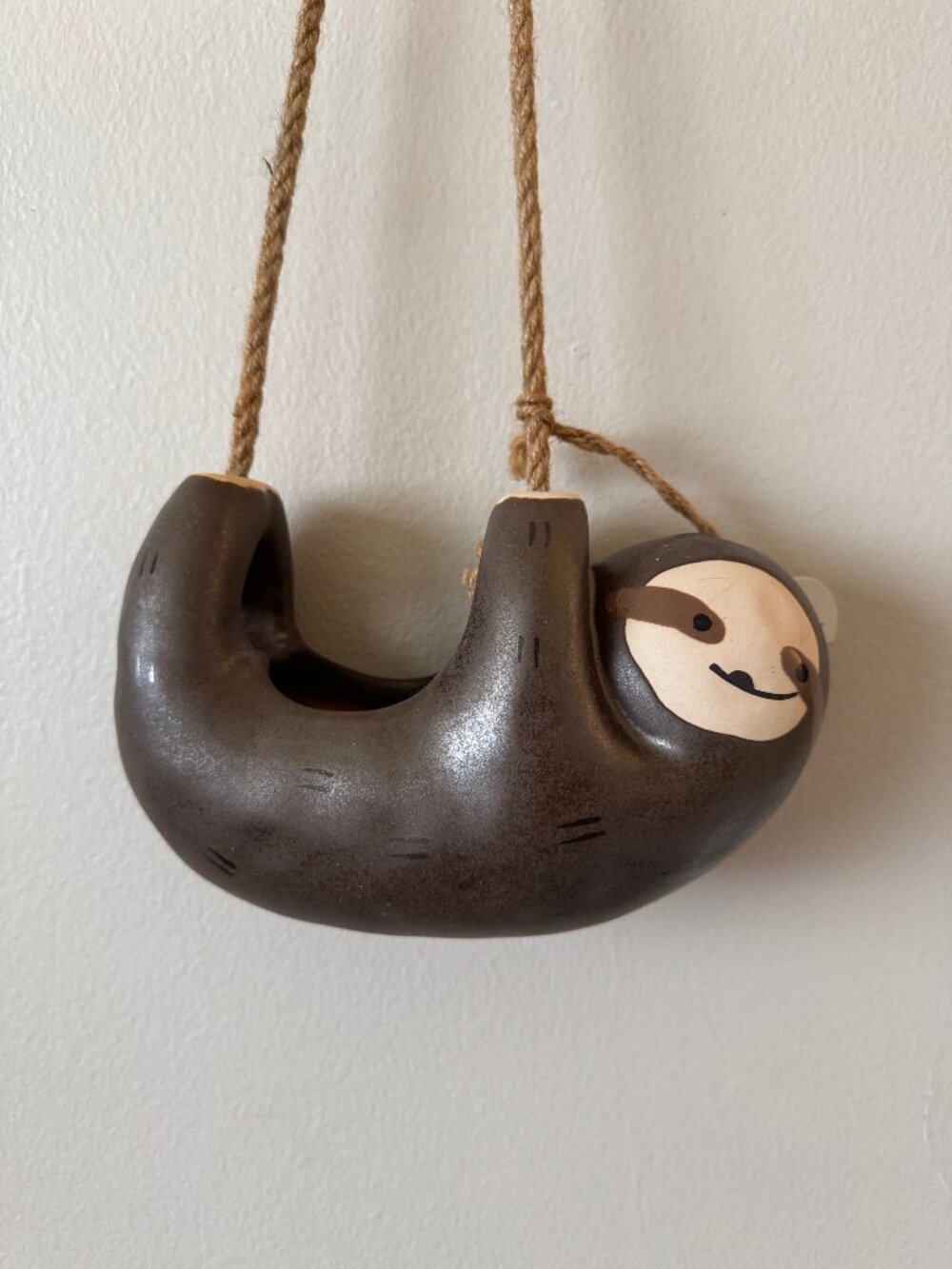 Ceramic Hanging Sloth Planter Pot with Jute Rope in Brown NWT